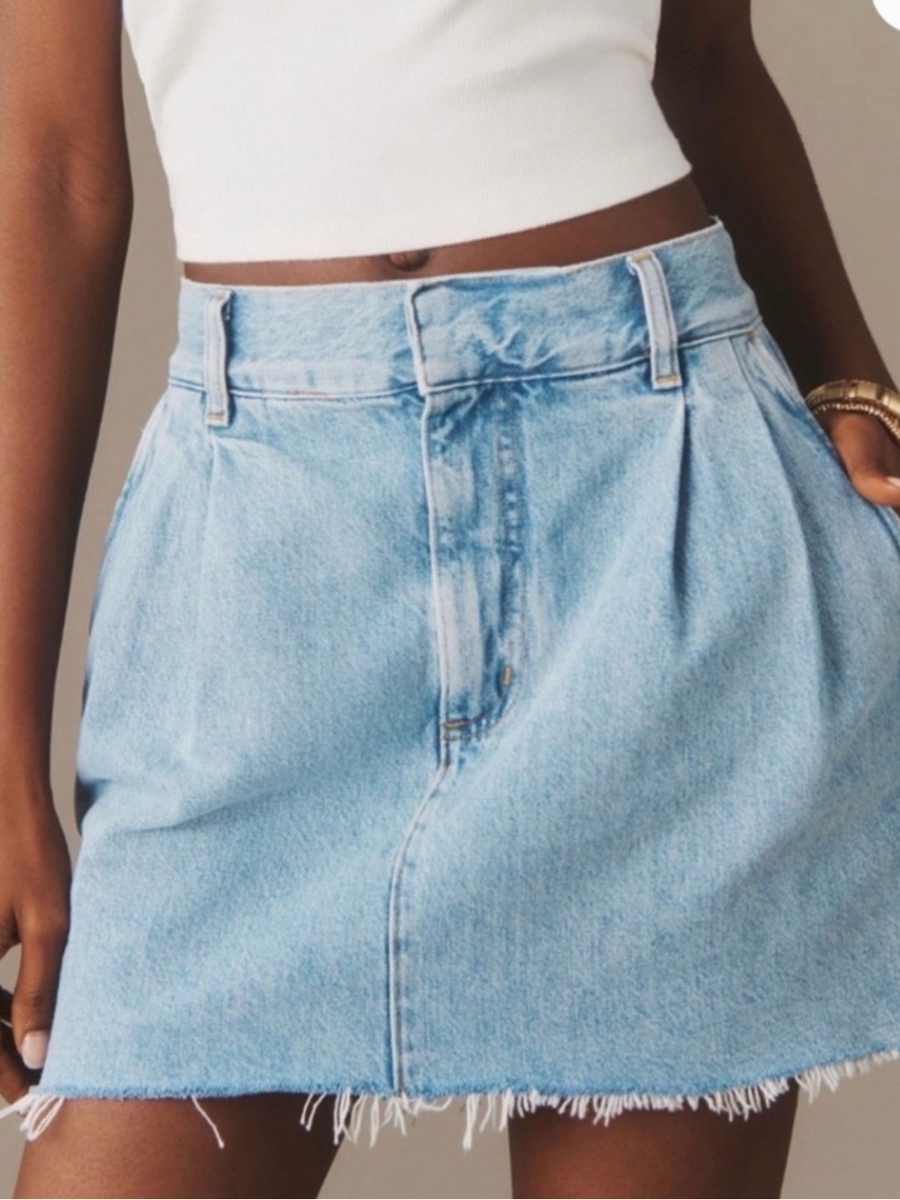 Agolde Becker XS 25 Denim High Rise Mini Skirt Light Wash Pleated Tailgate SEC